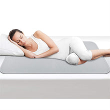 Load image into Gallery viewer, Women Sleep On Bed Underpad
